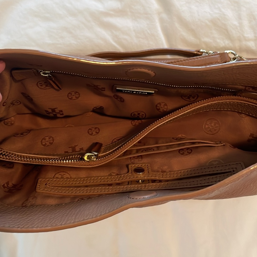 Tory Burch Brown Hobo Shoulder Bag With Chain Straps - Picture 11 of 17